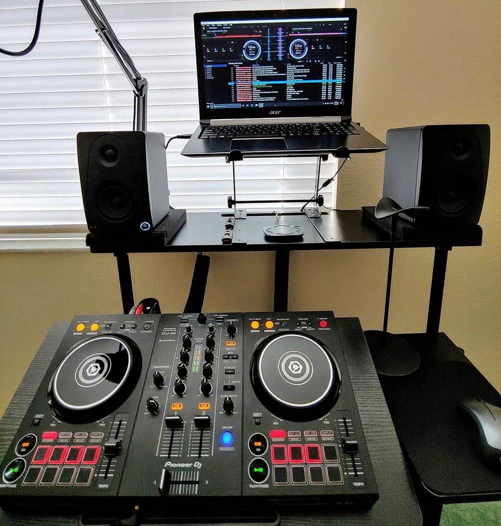 Pioneer DDJ-400 iPad DJ Controller